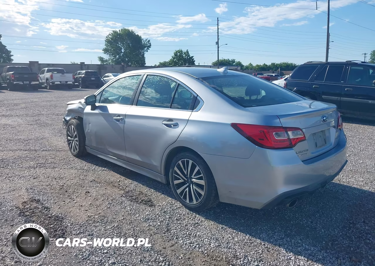 2018 Subaru Legacy 2.5I Premium VIN:4S3BNAF65J3042630 - 3