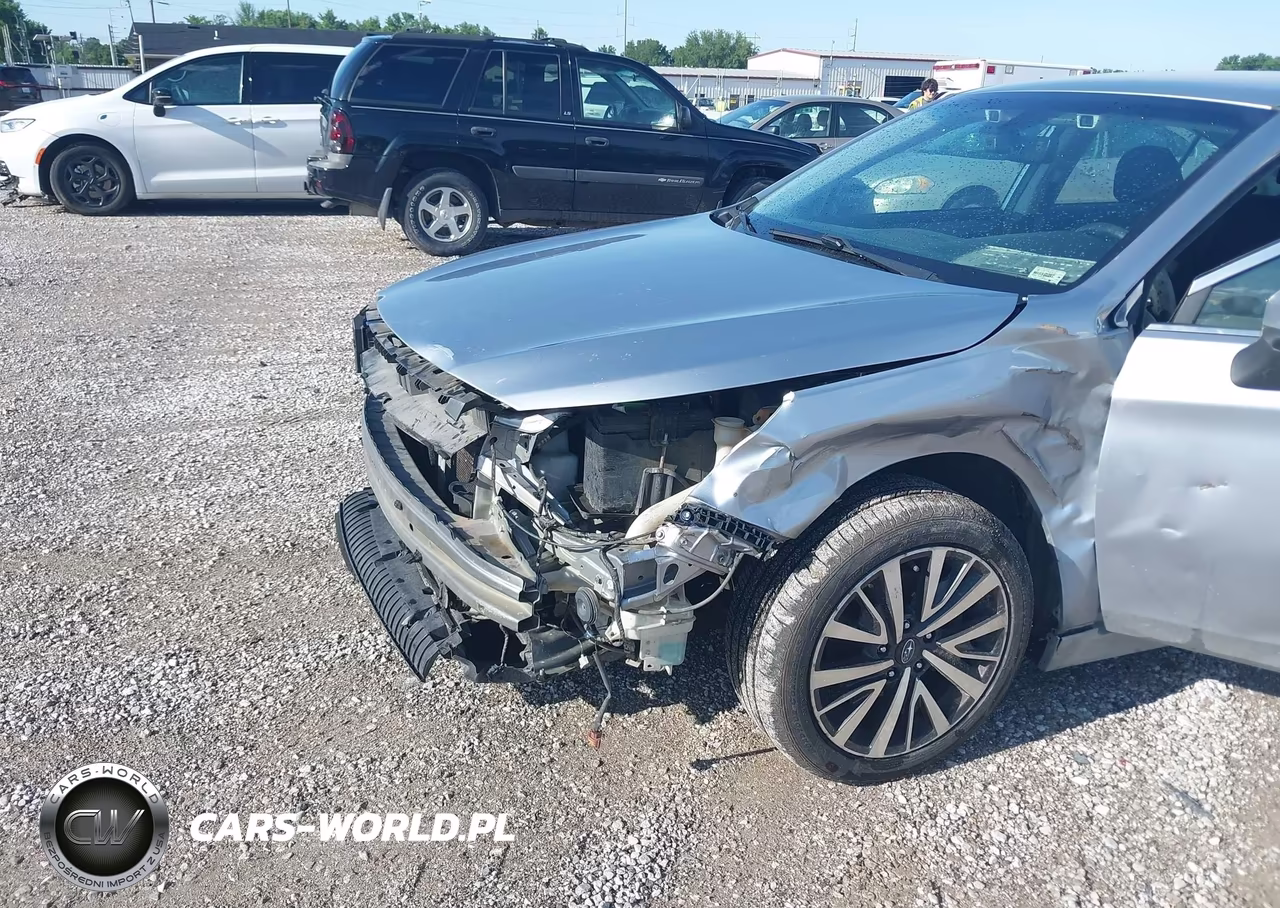 2018 Subaru Legacy 2.5I Premium VIN:4S3BNAF65J3042630 - 6