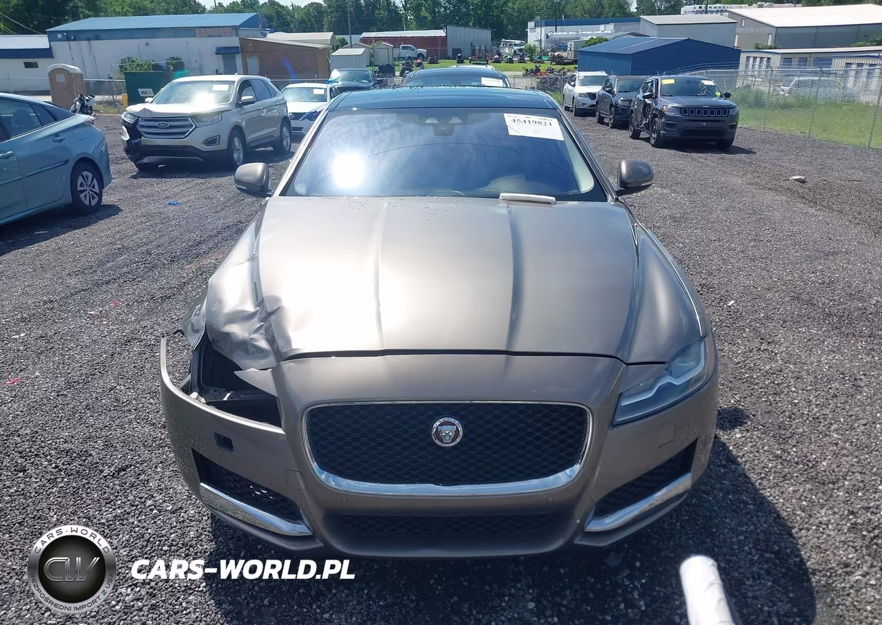 2017 Jaguar Xf 35T Premium VIN:SAJBD4BV5HCY35679 - 12