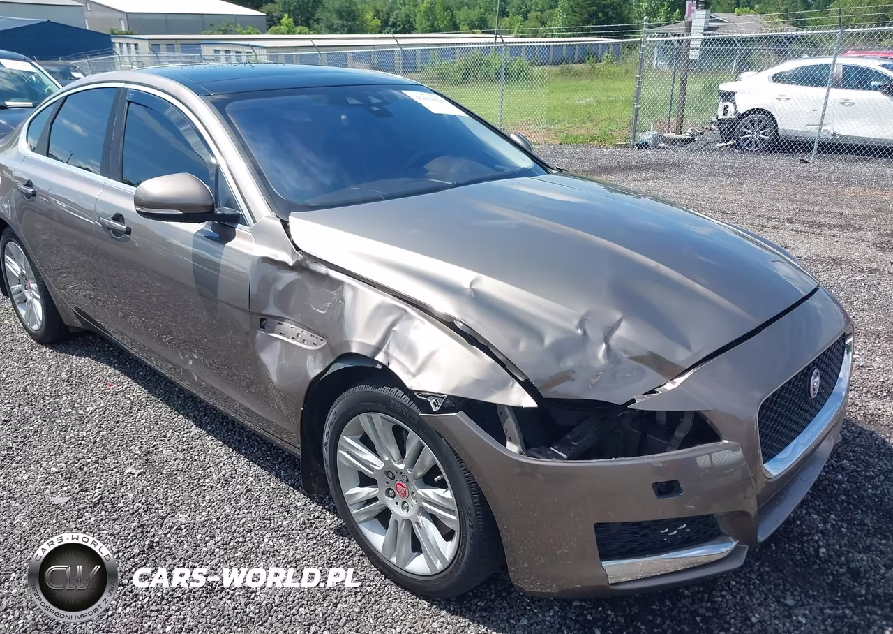 2017 Jaguar Xf 35T Premium VIN:SAJBD4BV5HCY35679 - 6