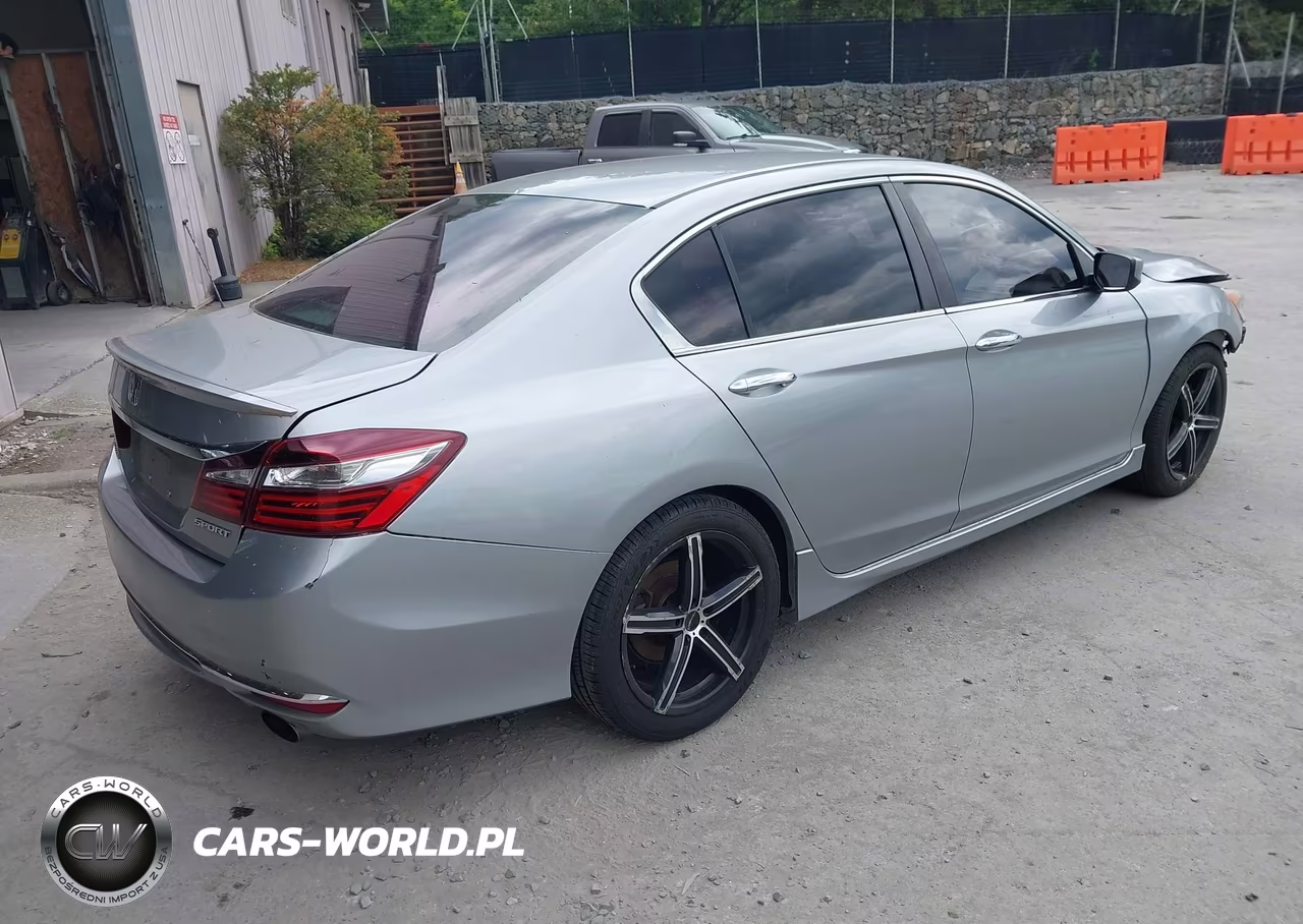 2016 Honda Accord Sport VIN:1HGCR2F58GA099285 - 4