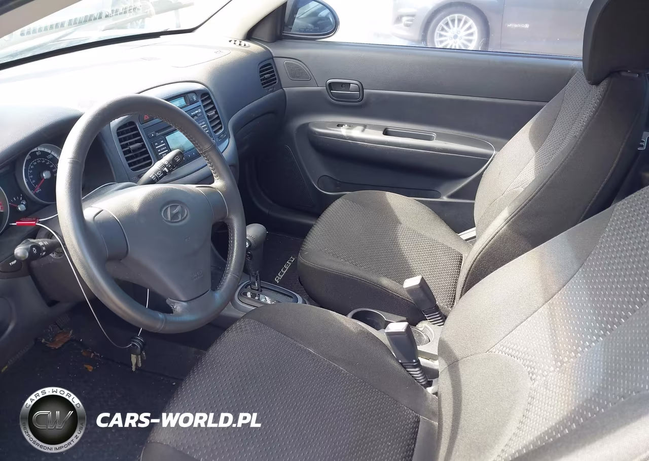 2009 Hyundai Accent Se VIN:KMHCN36C39U129899 - 5