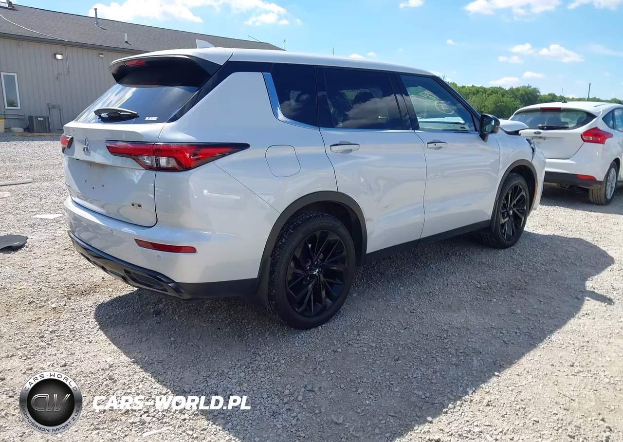 2023 Mitsubishi Outlander Se Black Edition S-Awc VIN:JA4J4UA89PZ057124 - 4