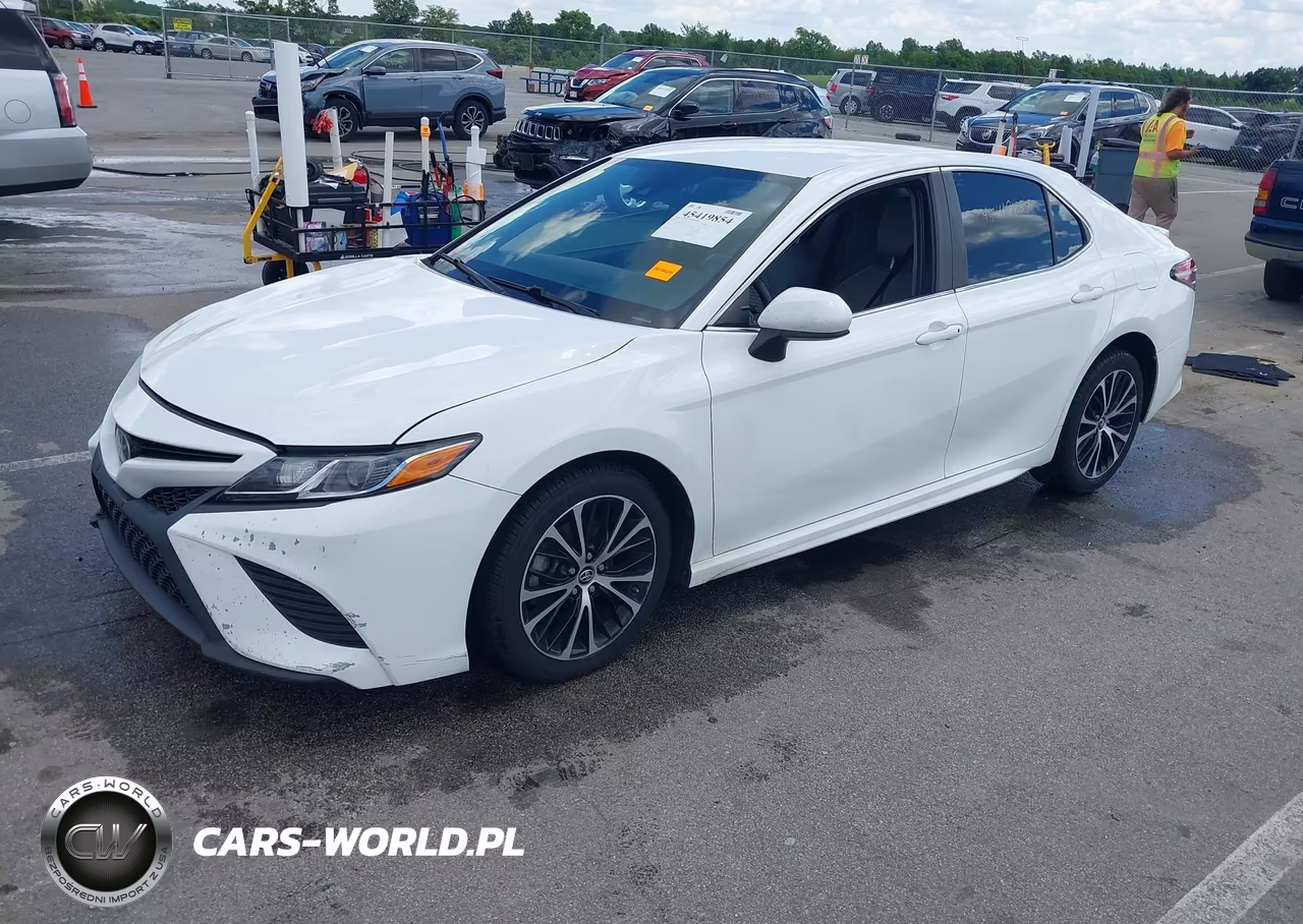 2018 Toyota Camry Se VIN:4T1B11HK8JU523919 - 2