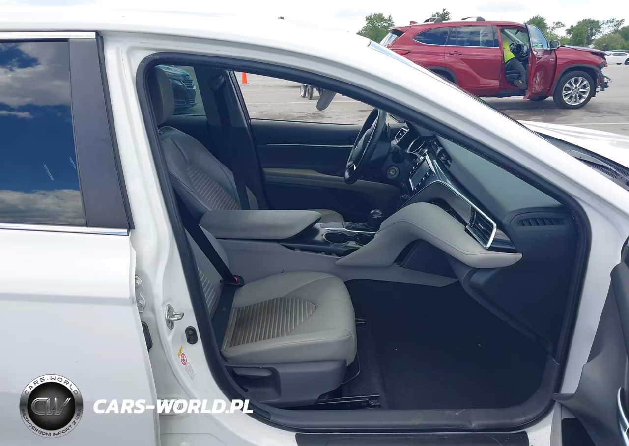 2018 Toyota Camry Se VIN:4T1B11HK8JU523919 - 5