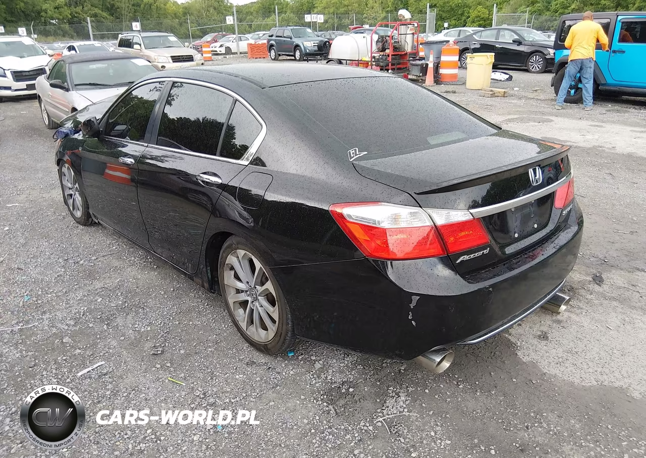 2014 Honda Accord Sport VIN:1HGCR2E5XEA073897 - 3