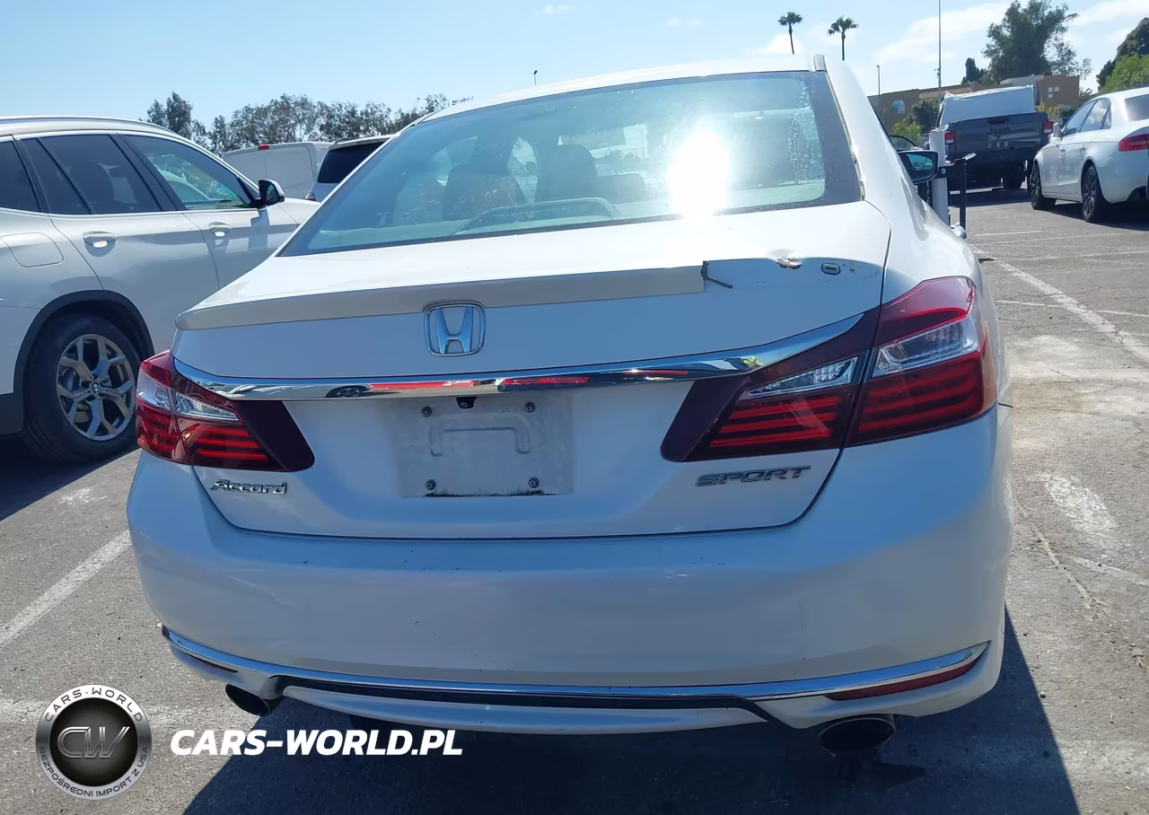 2016 Honda Accord Sport VIN:1HGCR2F50GA173637 - 17