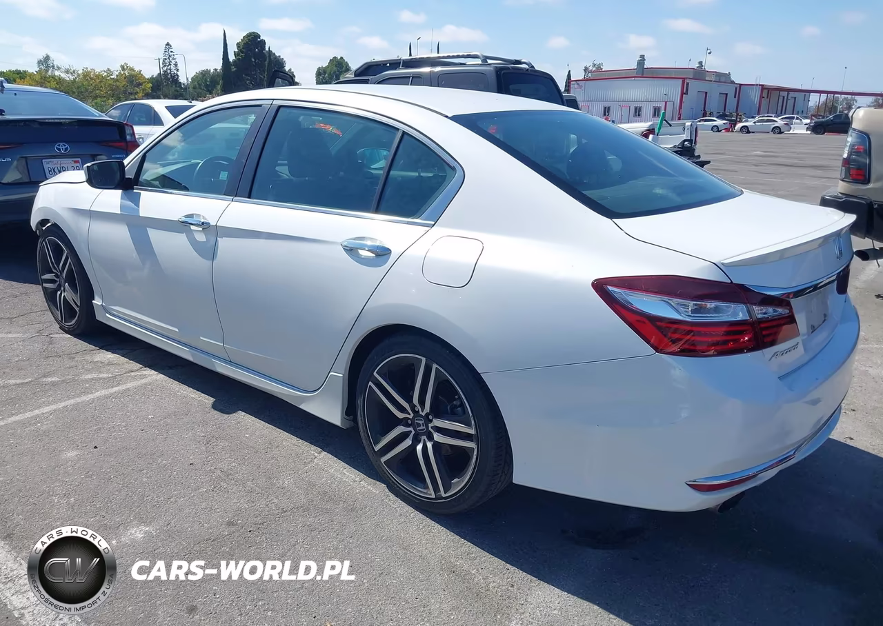 2016 Honda Accord Sport VIN:1HGCR2F50GA173637 - 3