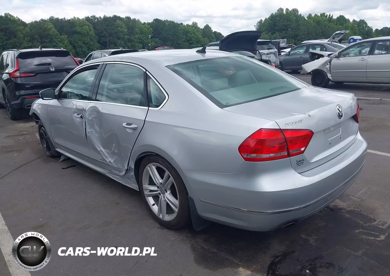2014 Volkswagen Passat 1.8T Sel Premium VIN:1VWCS7A30EC064101 - 3