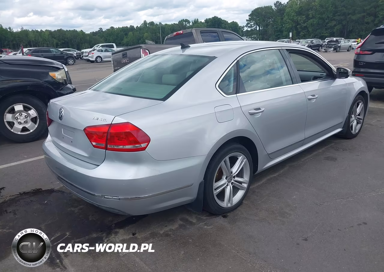 2014 Volkswagen Passat 1.8T Sel Premium VIN:1VWCS7A30EC064101 - 4