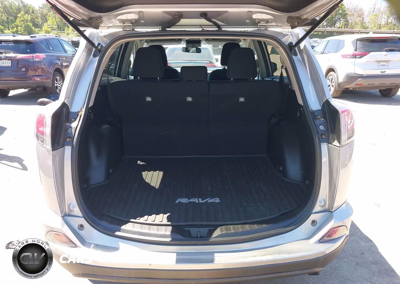 2017 Toyota Rav4 Le VIN:2T3BFREV1HW581273 - 20