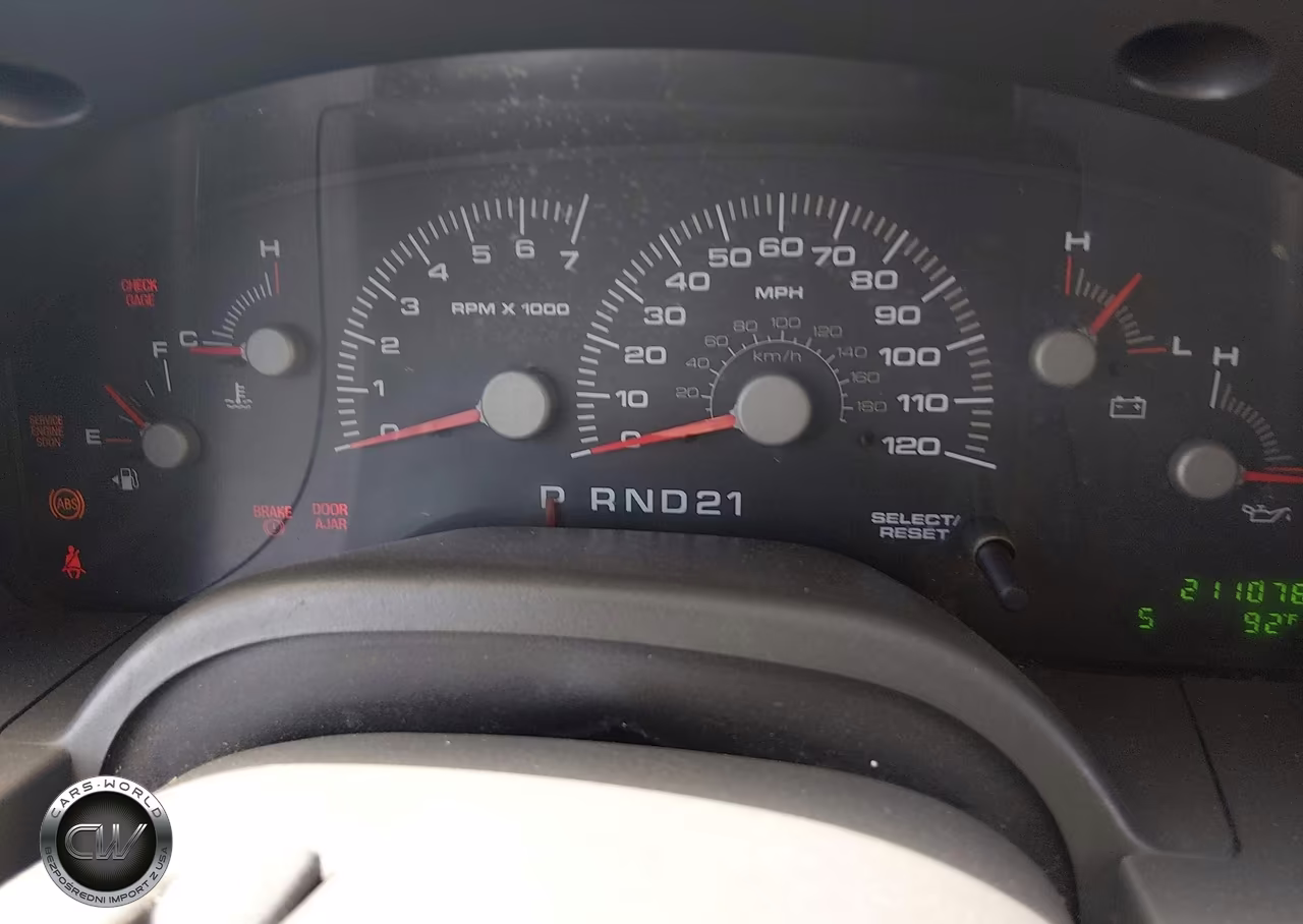2004 Ford Expedition Xls VIN:1FMRU13W24LB67901 - 7