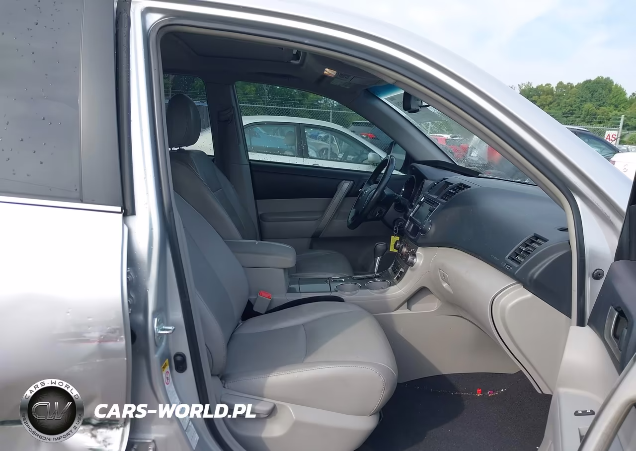 2013 Toyota Highlander Se V6 VIN:5TDBK3EH6DS256830 - 5
