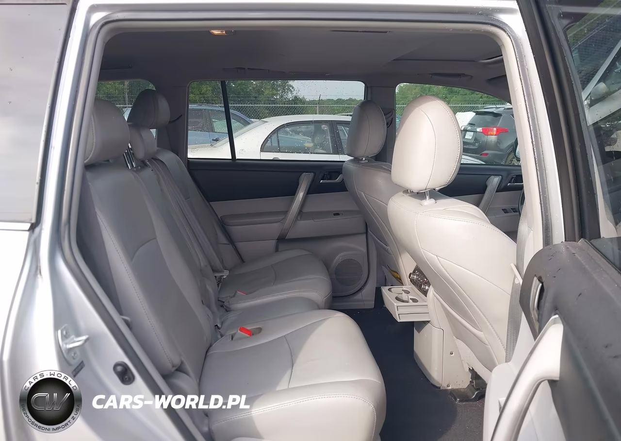 2013 Toyota Highlander Se V6 VIN:5TDBK3EH6DS256830 - 8