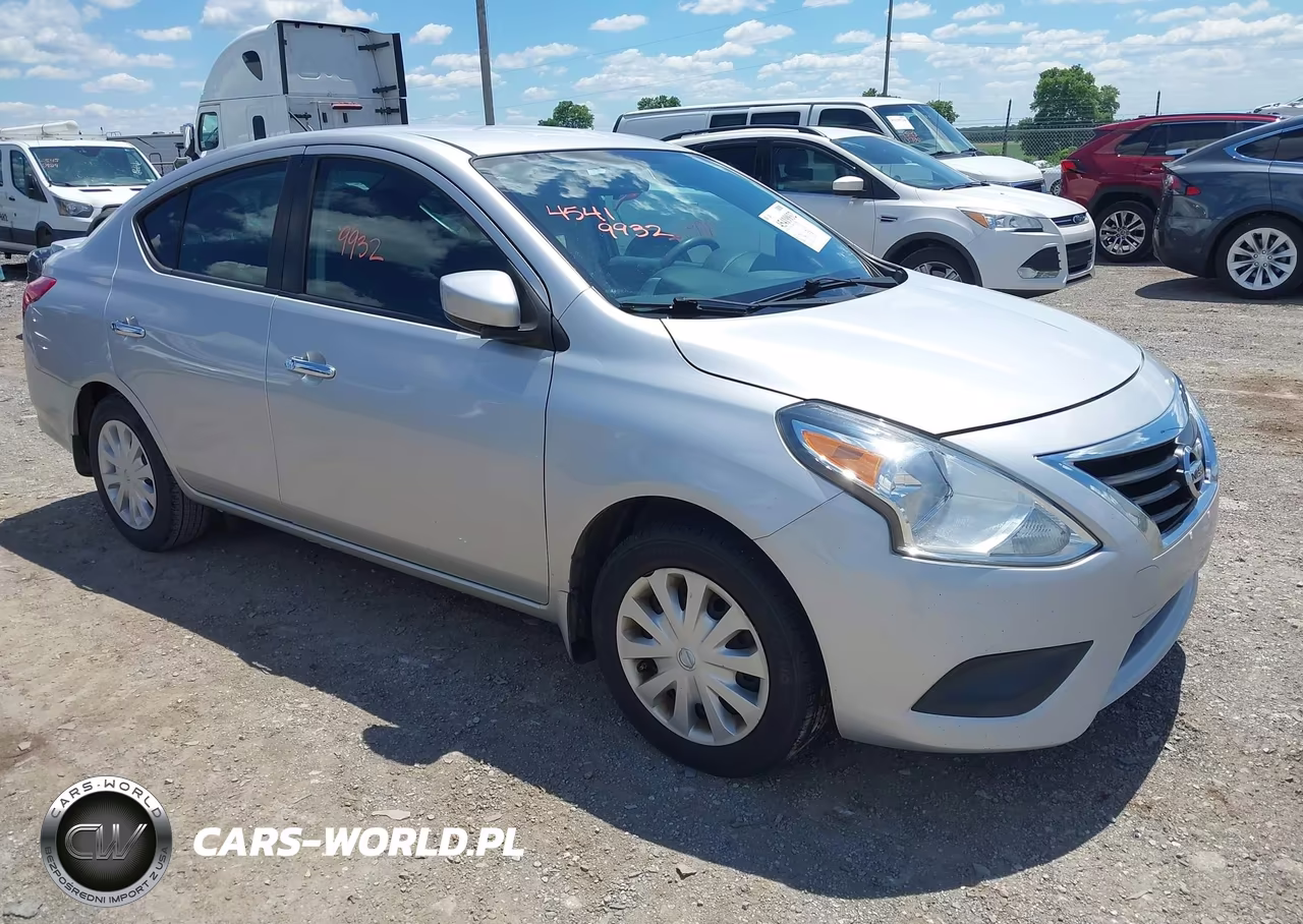 2015 Nissan Versa 1.6 Sv – zdjęcie 1 z 12