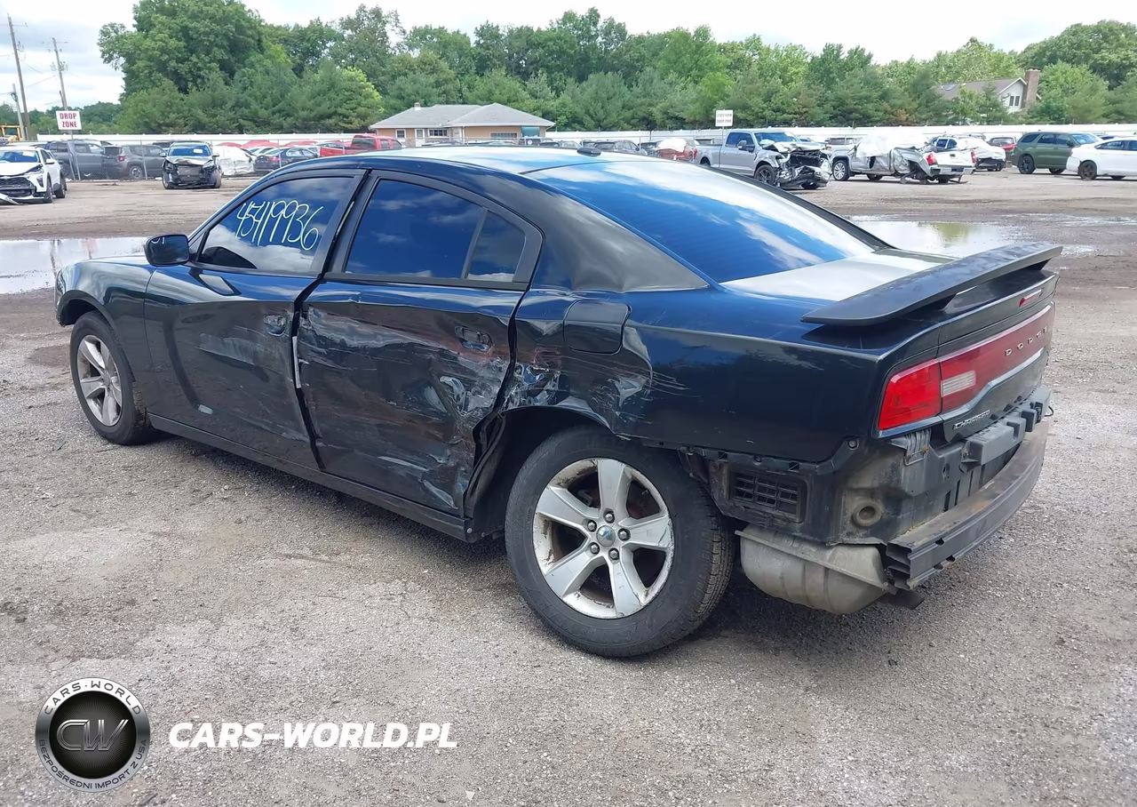 2013 Dodge Charger Se VIN:2C3CDXBG5DH555004 - 3