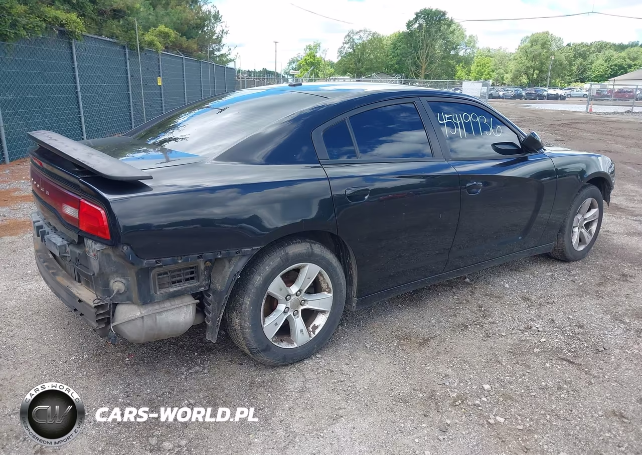 2013 Dodge Charger Se VIN:2C3CDXBG5DH555004 - 4