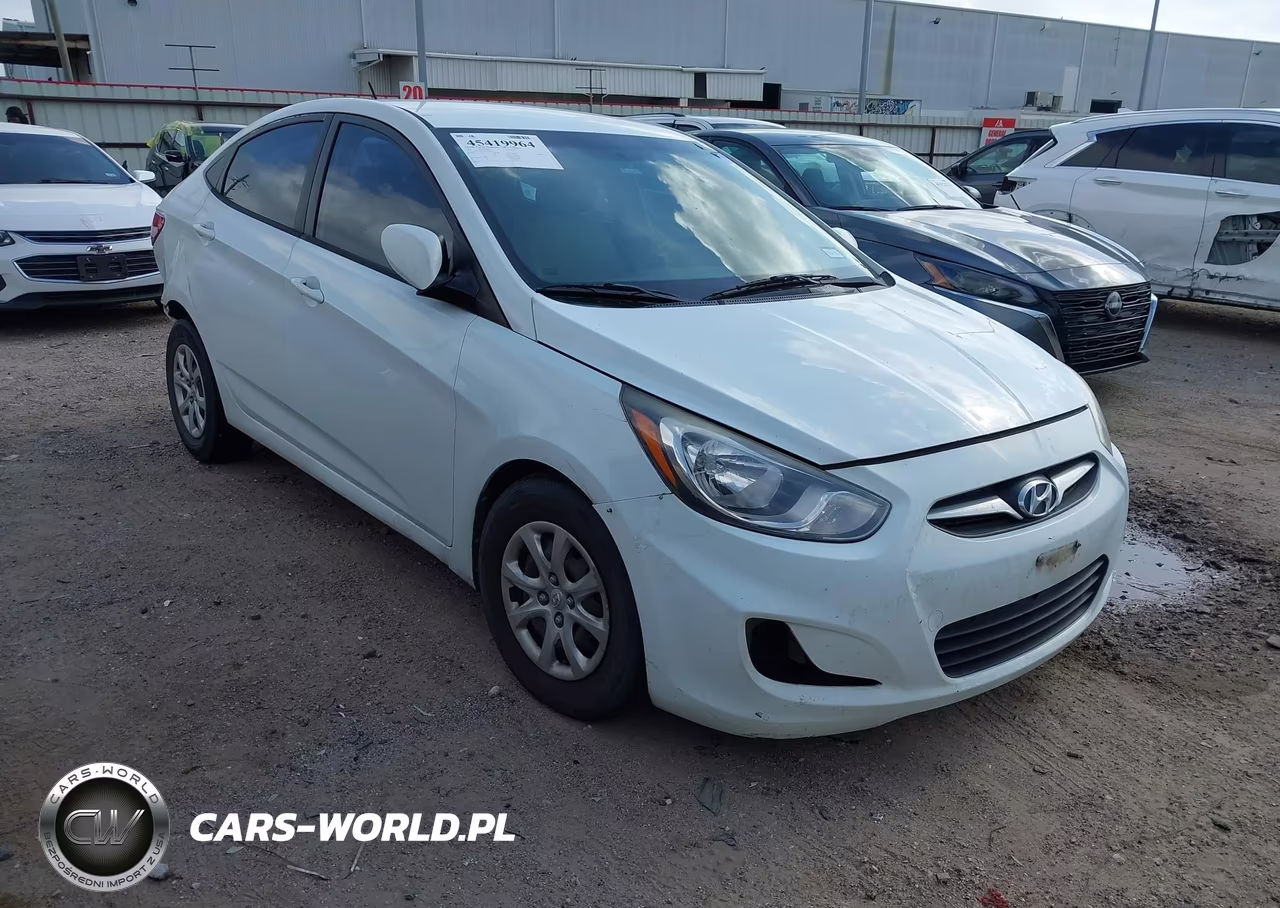 2013 Hyundai Accent Gls – zdjęcie 1 z 11