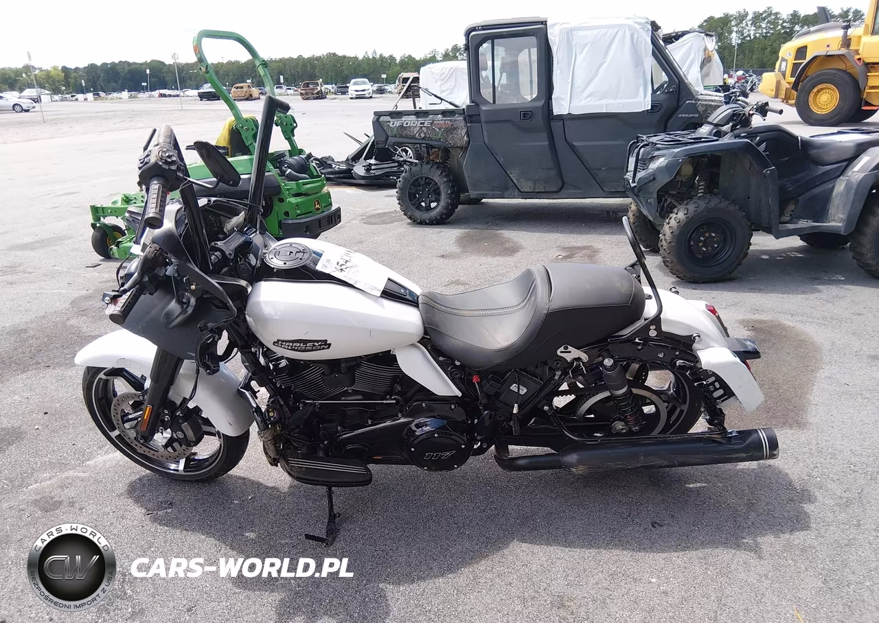 2025 Harley-Davidson Fltrx VIN:1HD1KH711SB631745 - 13