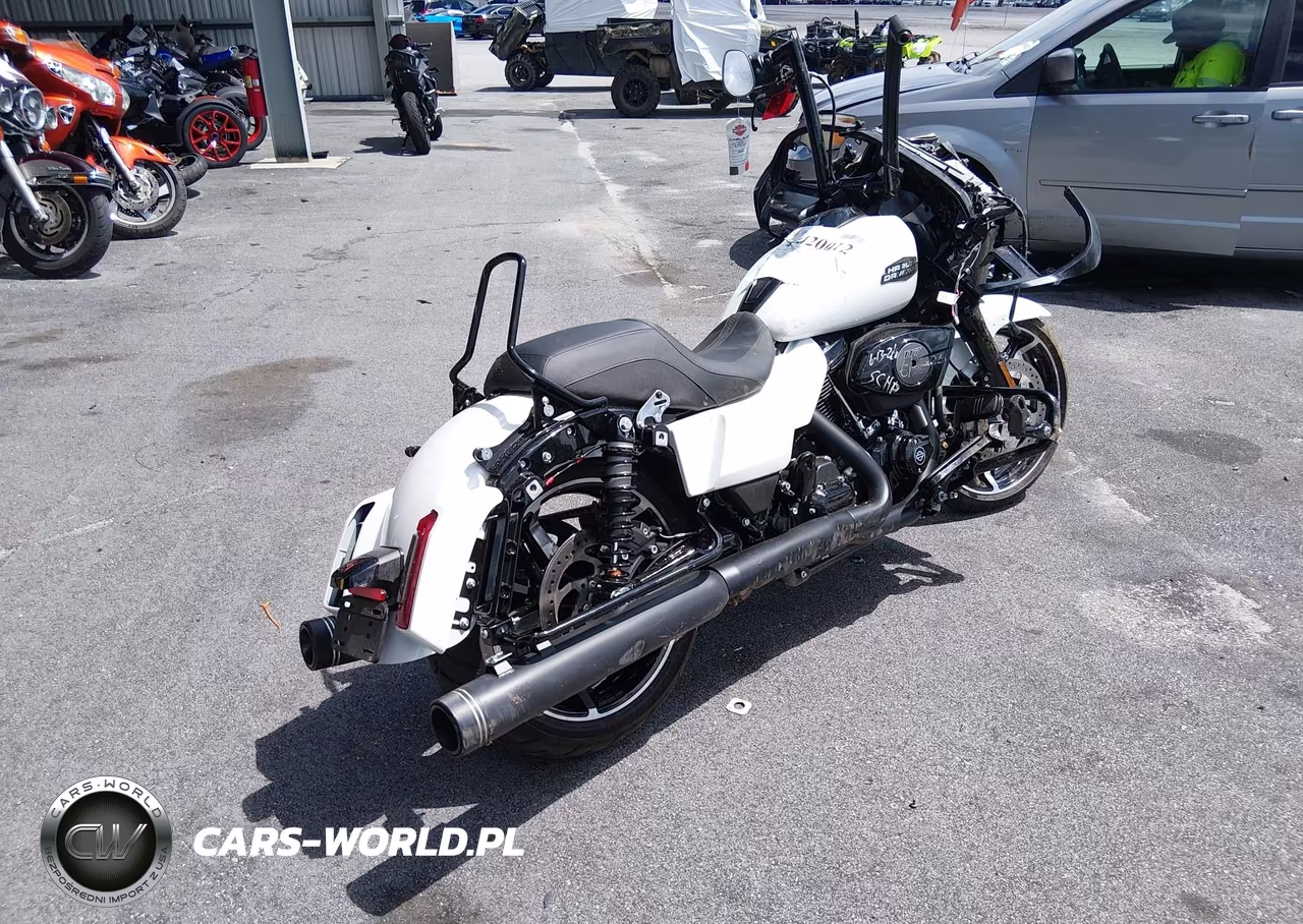 2025 Harley-Davidson Fltrx VIN:1HD1KH711SB631745 - 4