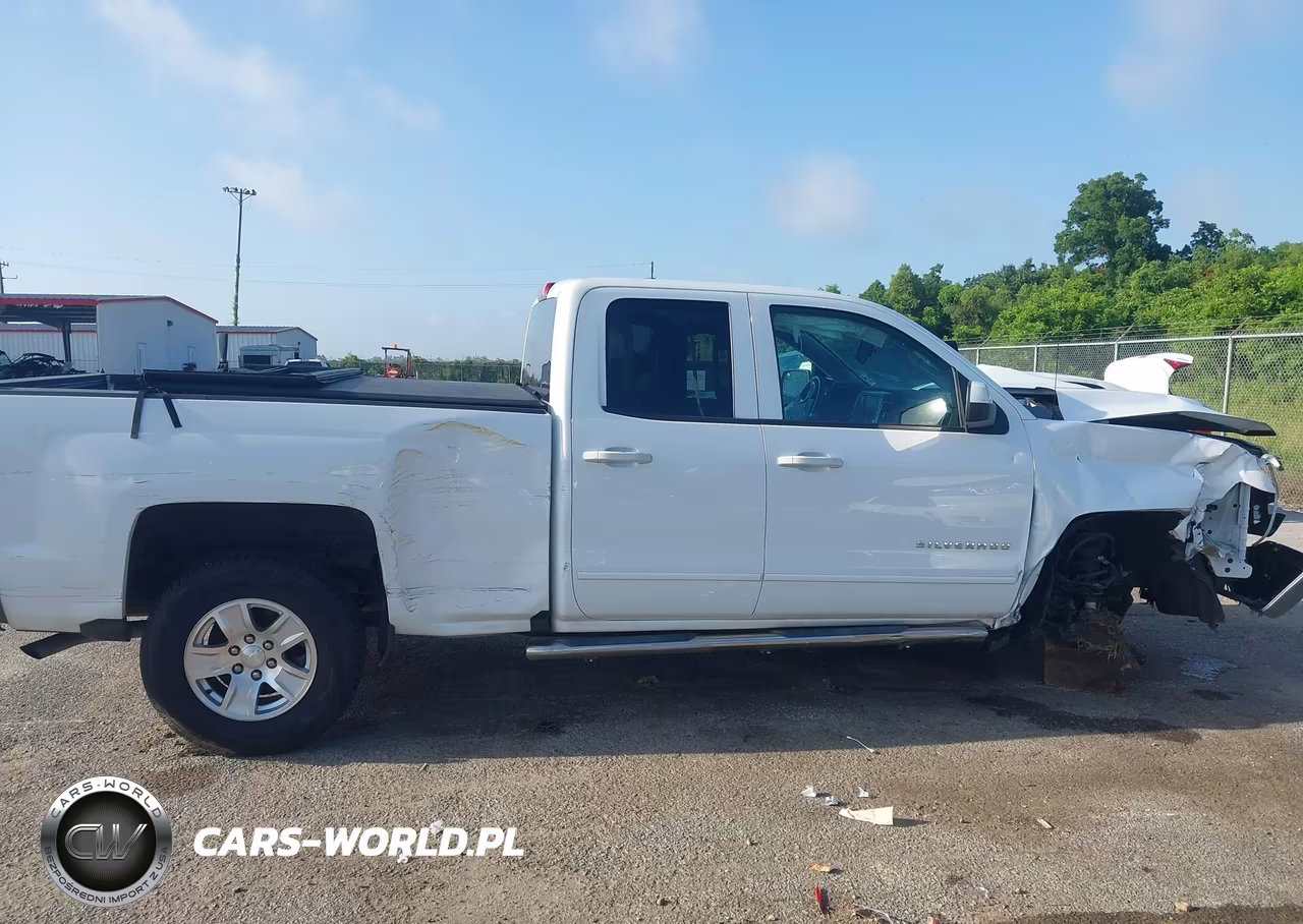 2018 Chevrolet Silverado 1500 Lt VIN:1GCRCREH9JZ124332 - 14