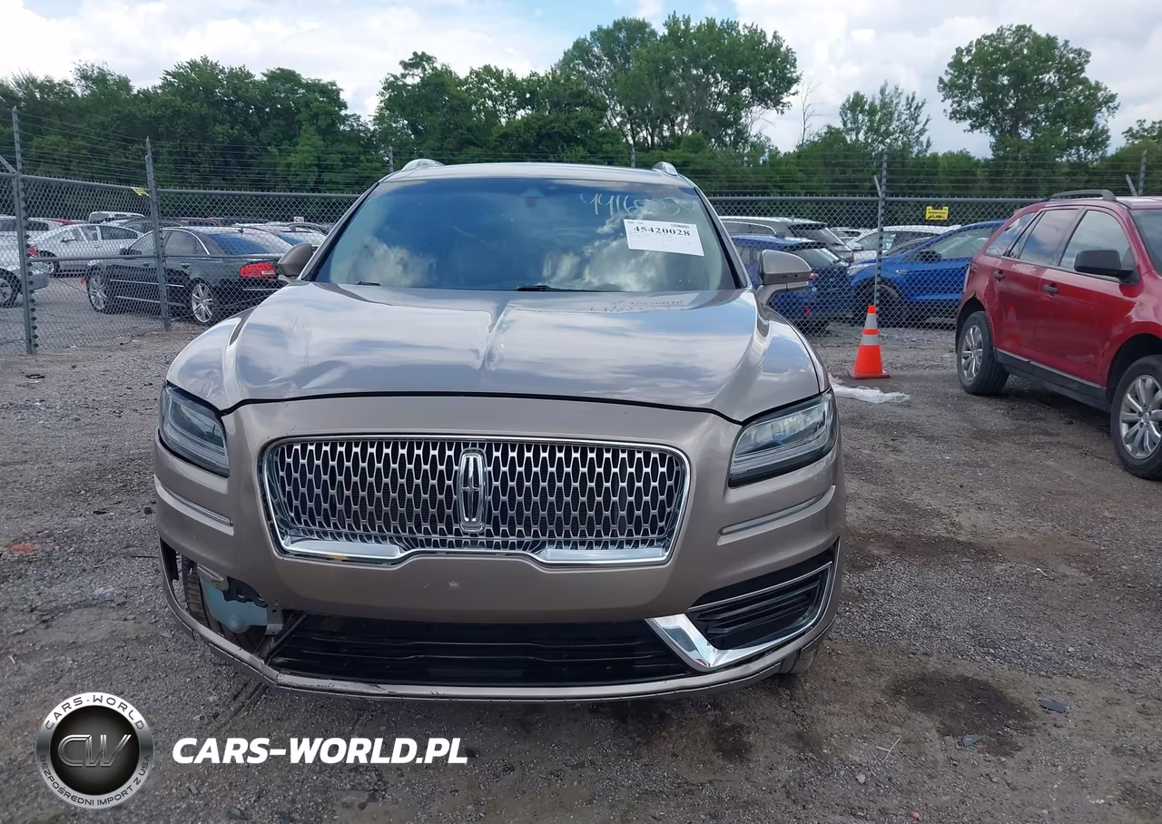2020 Lincoln Nautilus Standard VIN:2LMPJ6J90LBL35144 - 13