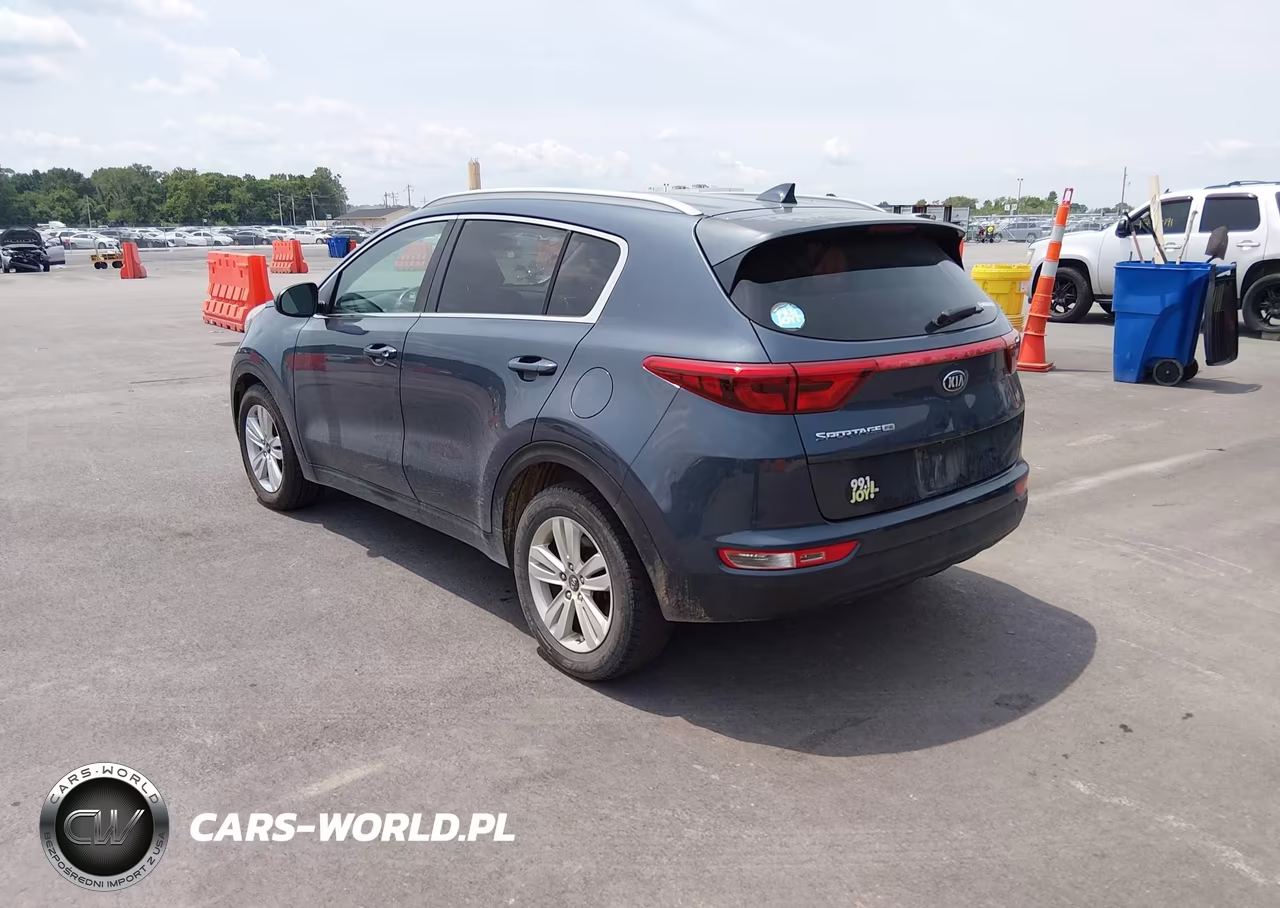 2018 Kia Sportage Lx VIN:KNDPM3AC3J7381008 - 3