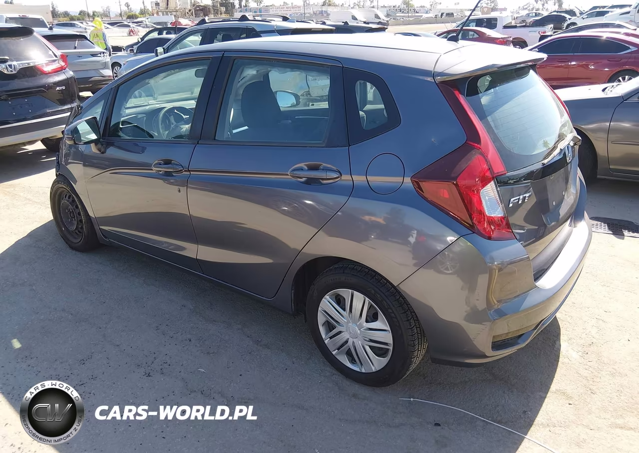 2019 Honda Fit Lx VIN:3HGGK5H47KM720023 - 3