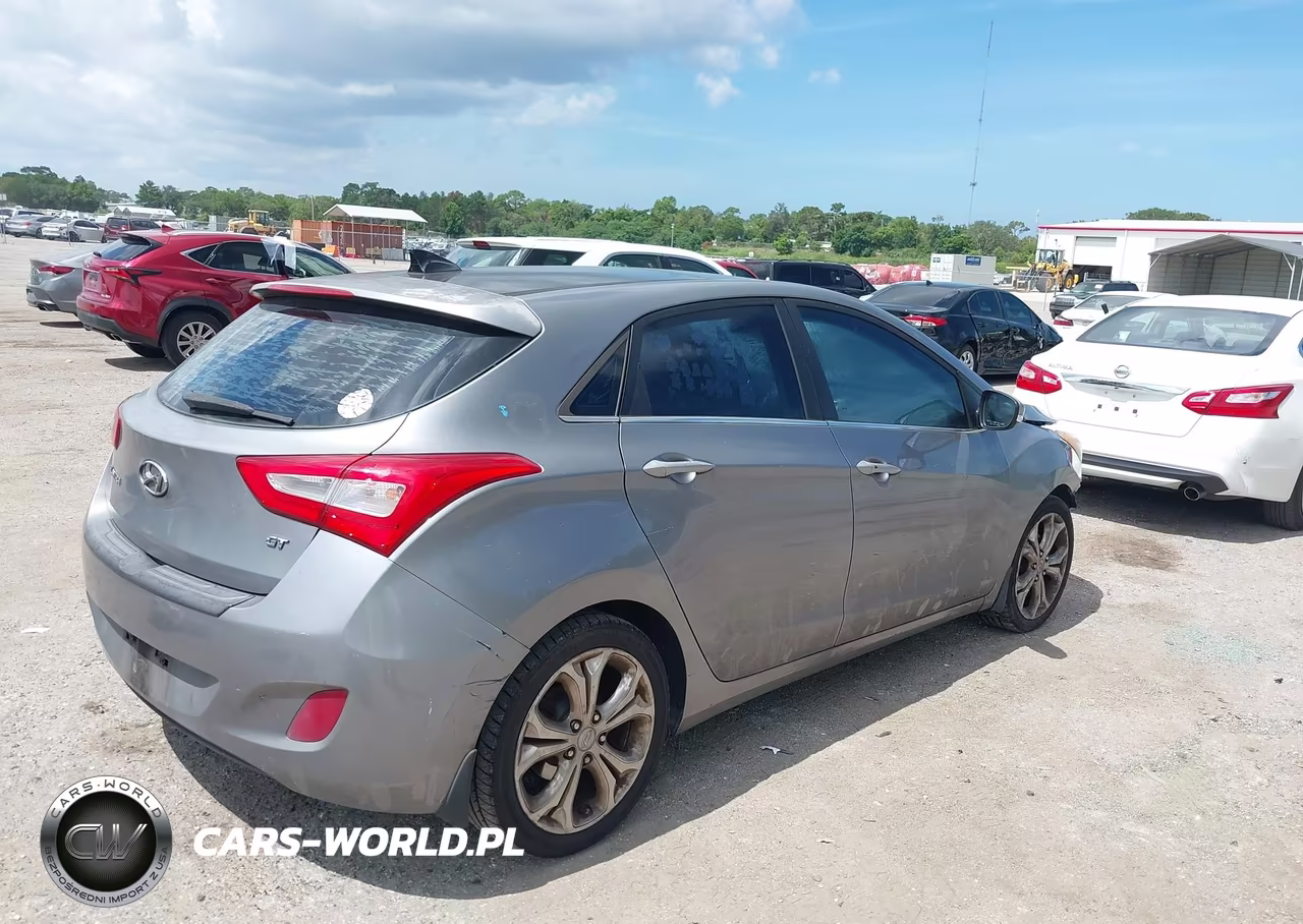 2013 Hyundai Elantra Gt VIN:KMHD35LE0DU147104 - 4