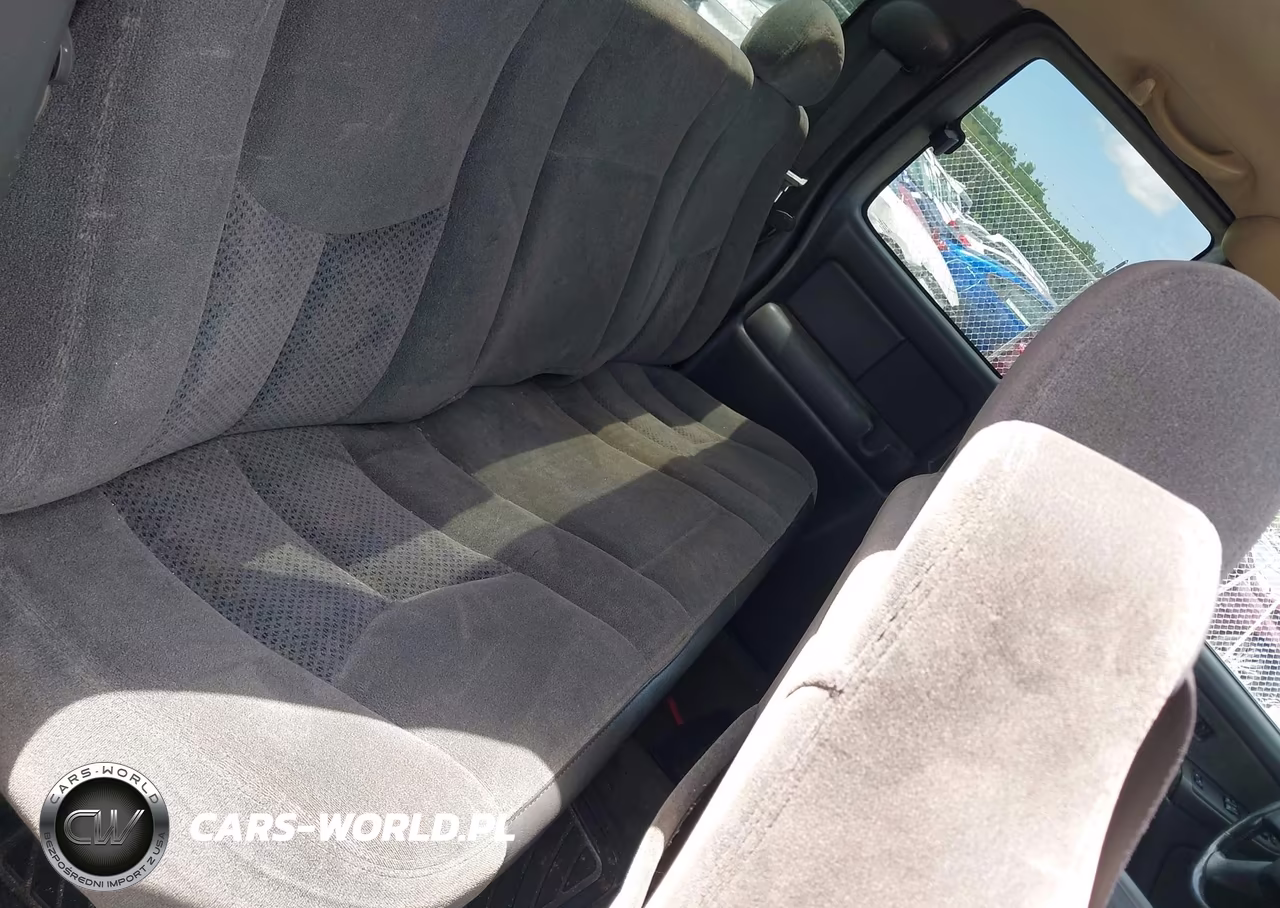 2003 Chevrolet Silverado 1500 Ls VIN:2GCEC19T431250642 - 8