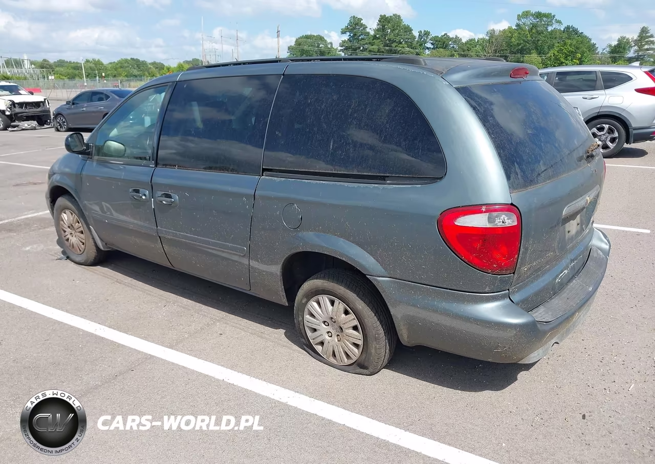 2005 Chrysler Town & Country Lx VIN:2C4GP44R55R542881 - 3