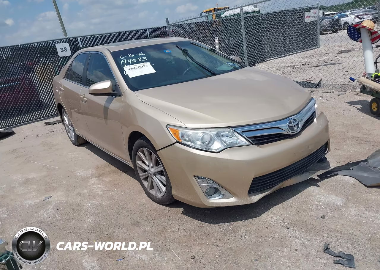 2012 Toyota Camry Xle V6 – zdjęcie 1 z 16