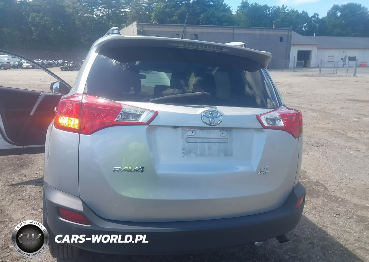 2015 Toyota Rav4 Le VIN:JTMBFREV8FD147796 - 16