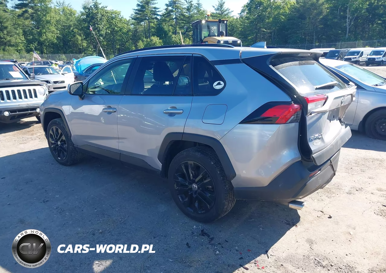 2023 Toyota Rav4 Xle Premium VIN:JTMA1RFV1PD102211 - 3
