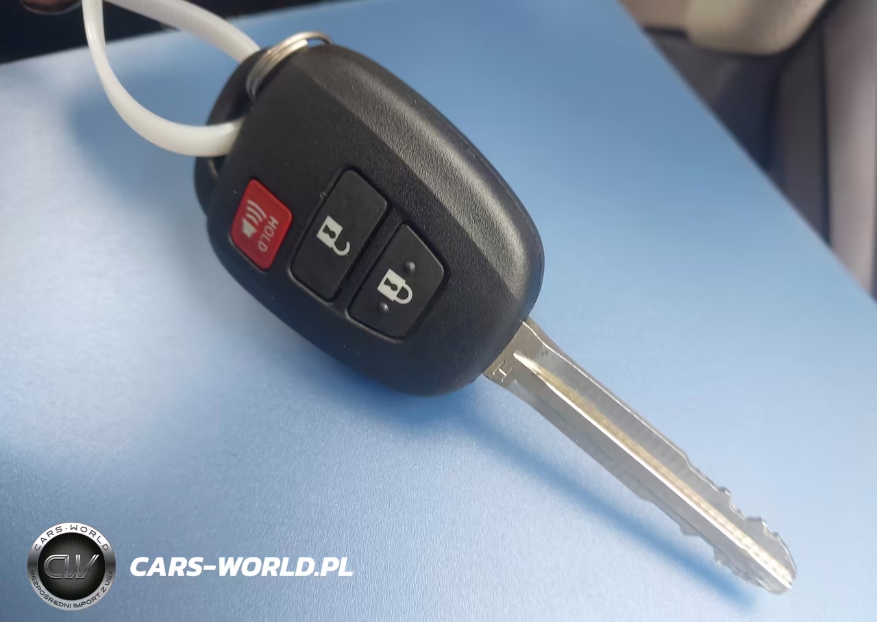 2024 Toyota Corolla Cross L VIN:7MUAAABG9RV109770 - 11