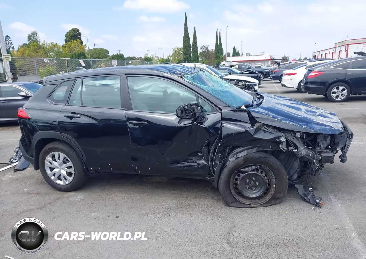 2024 Toyota Corolla Cross L VIN:7MUAAABG9RV109770 - 14