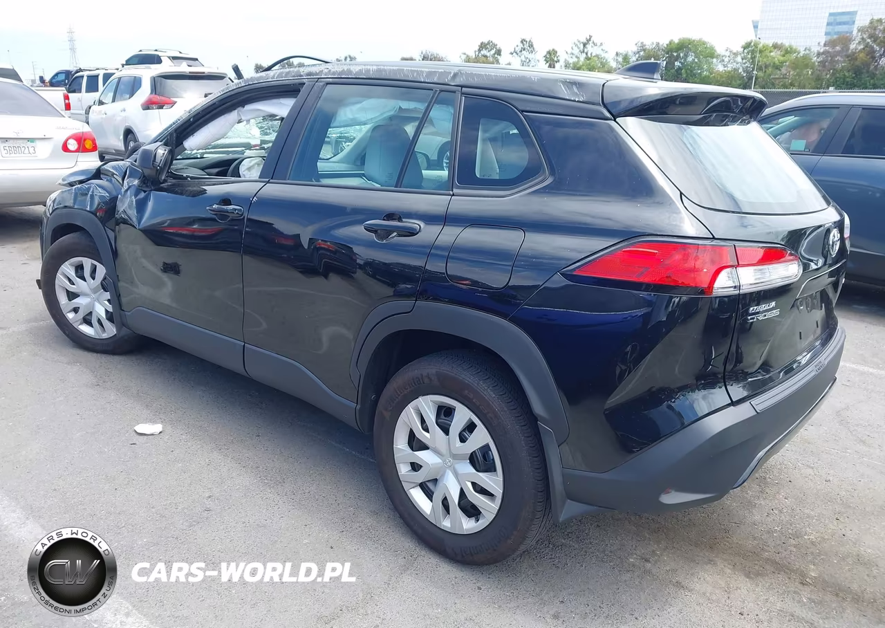2024 Toyota Corolla Cross L VIN:7MUAAABG9RV109770 - 3