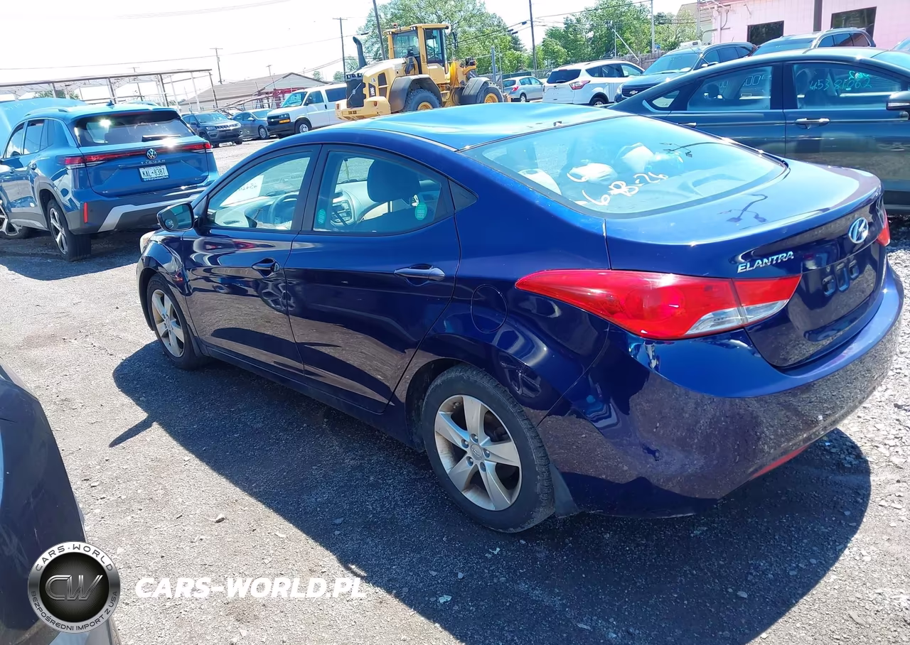 2013 Hyundai Elantra Gls VIN:5NPDH4AE0DH374077 - 3