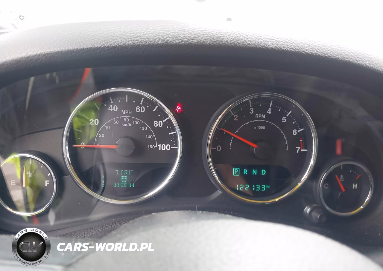2016 Jeep Wrangler Unlimited Sport VIN:1C4BJWDG5GL250665 - 7