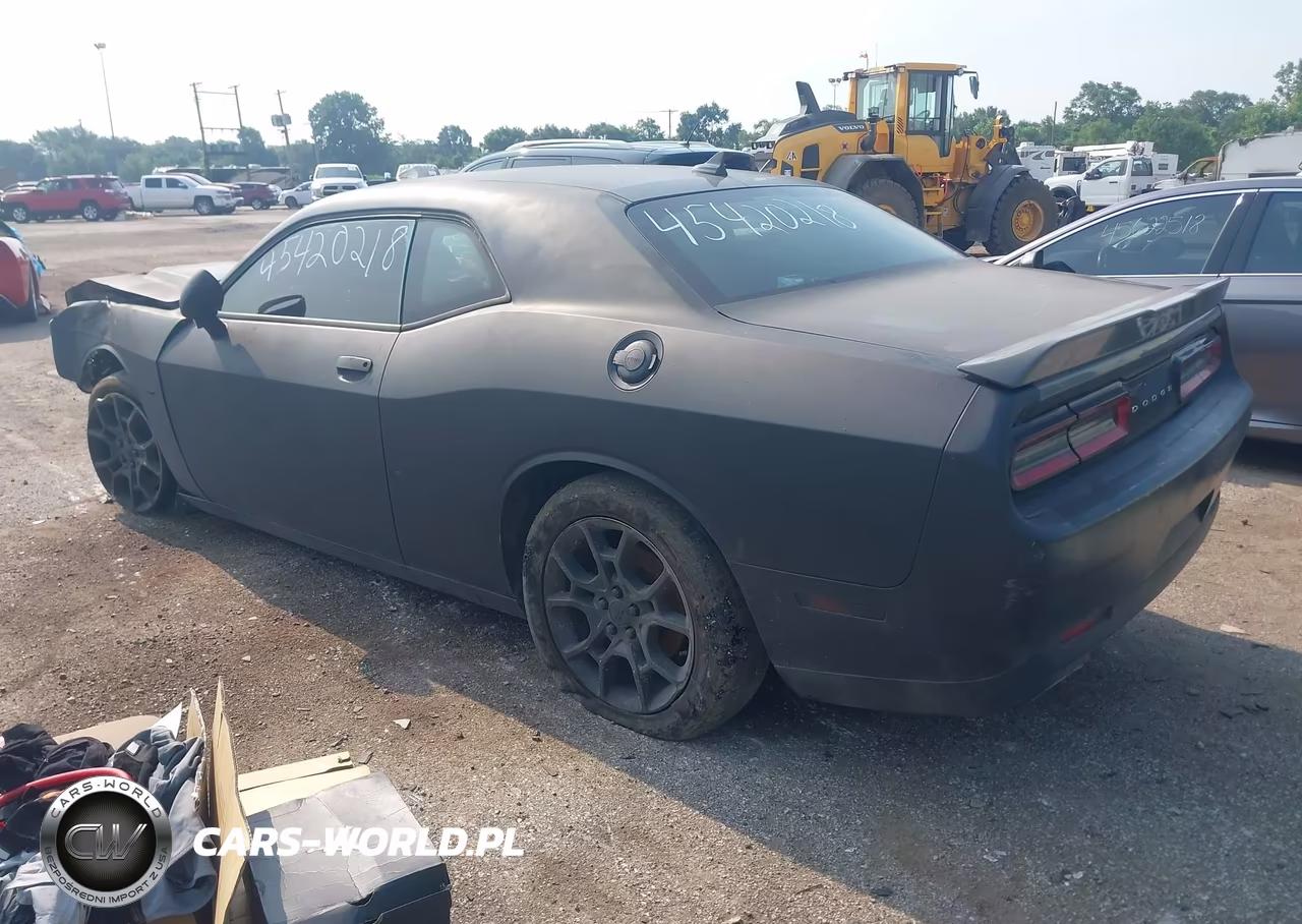 2017 Dodge Challenger Gt VIN:2C3CDZGG8HH589335 - 3