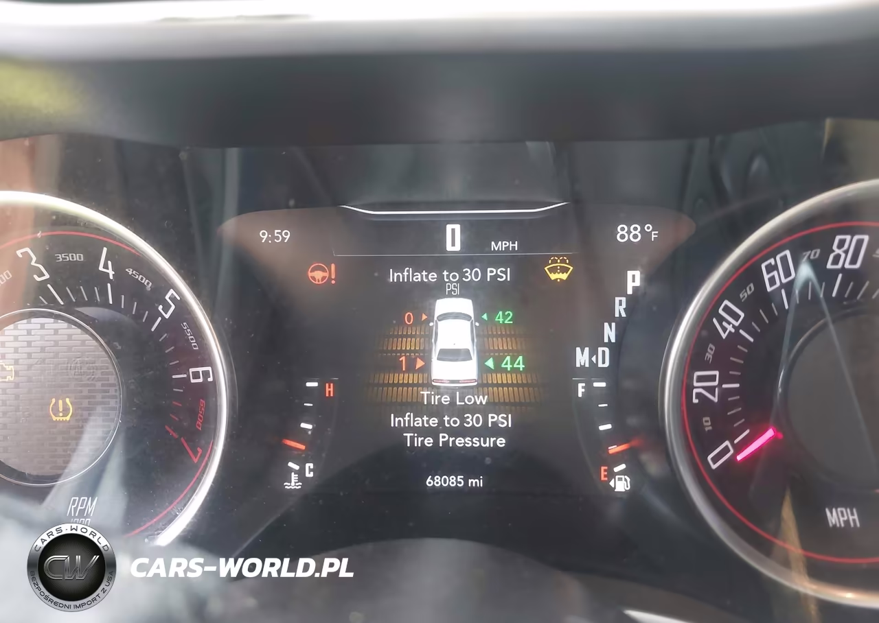 2017 Dodge Challenger Gt VIN:2C3CDZGG8HH589335 - 7