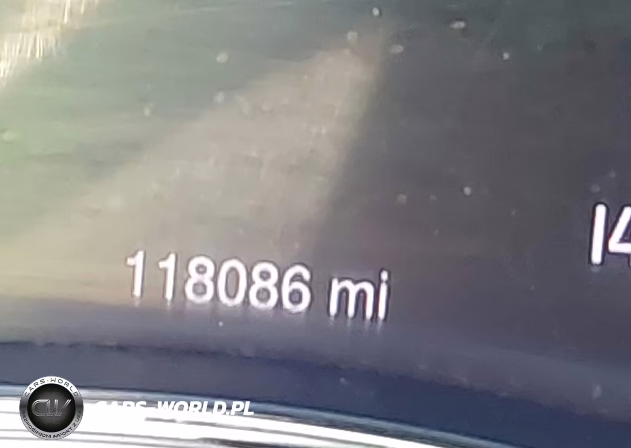 2015 Jeep Grand Cherokee Laredo VIN:1C4RJEAG9FC646819 - 15