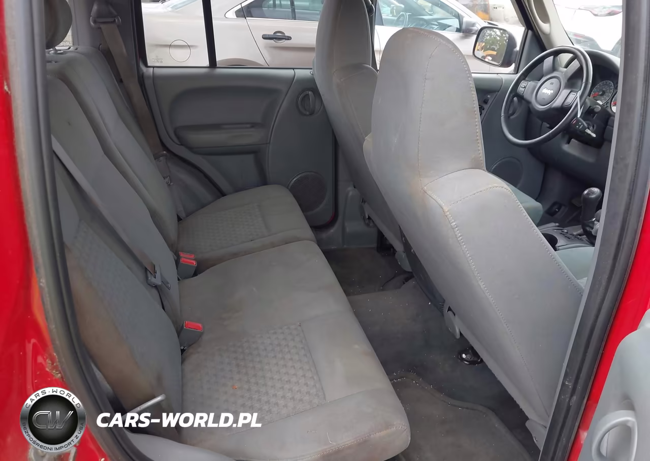 2005 Jeep Liberty Sport VIN:1J4GL48K75W619289 - 8
