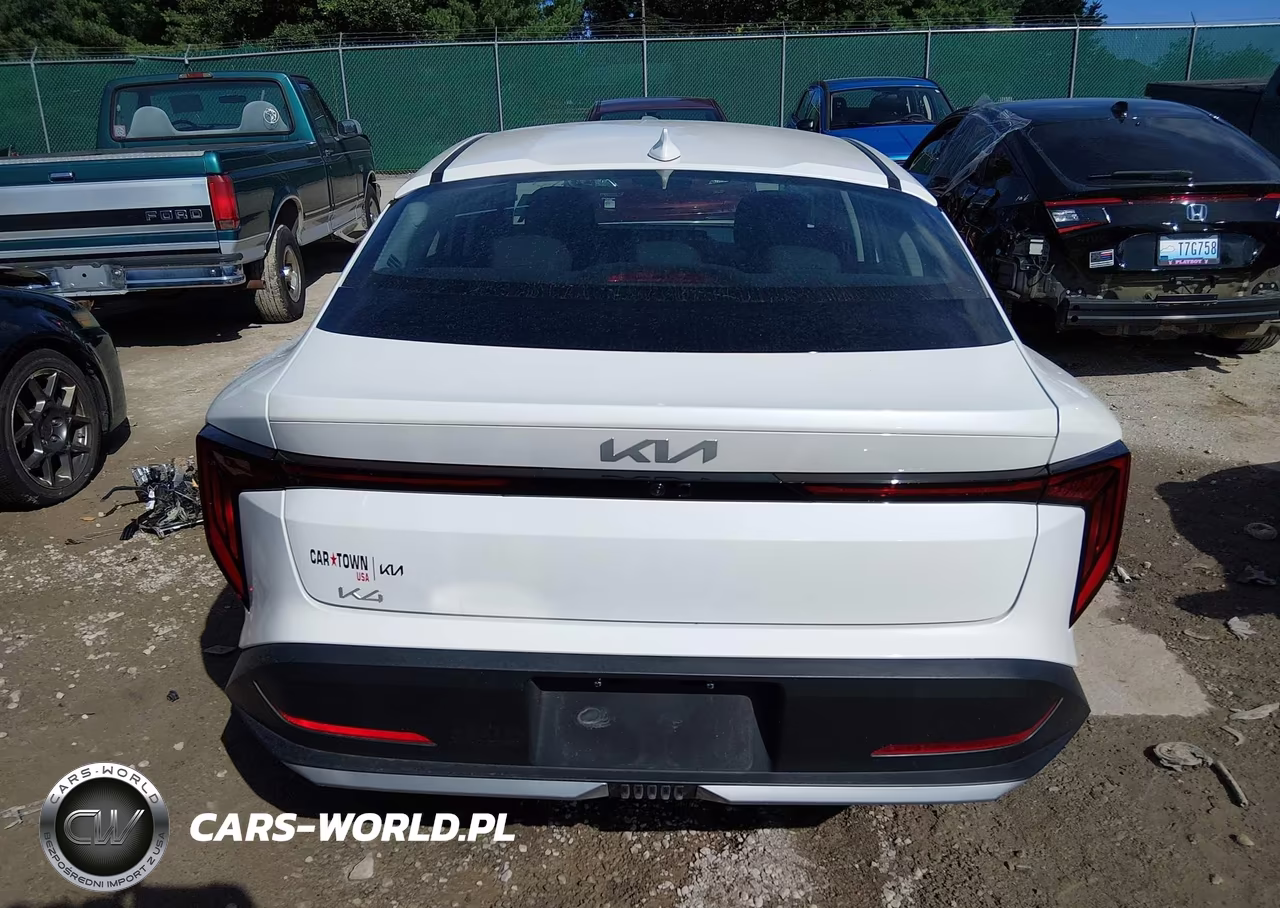 2025 Kia K4 Lxs VIN:3KPFT4DE6SE220624 - 17
