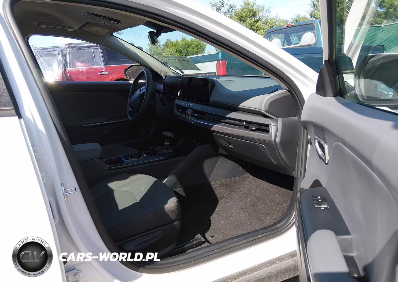 2025 Kia K4 Lxs VIN:3KPFT4DE6SE220624 - 5