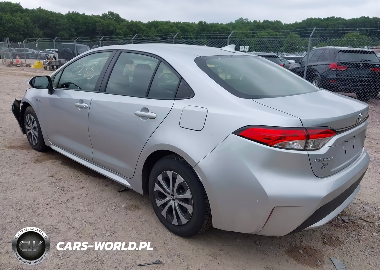 2020 Toyota Corolla Hybrid Le VIN:JTDEBRBE0LJ013911 - 3