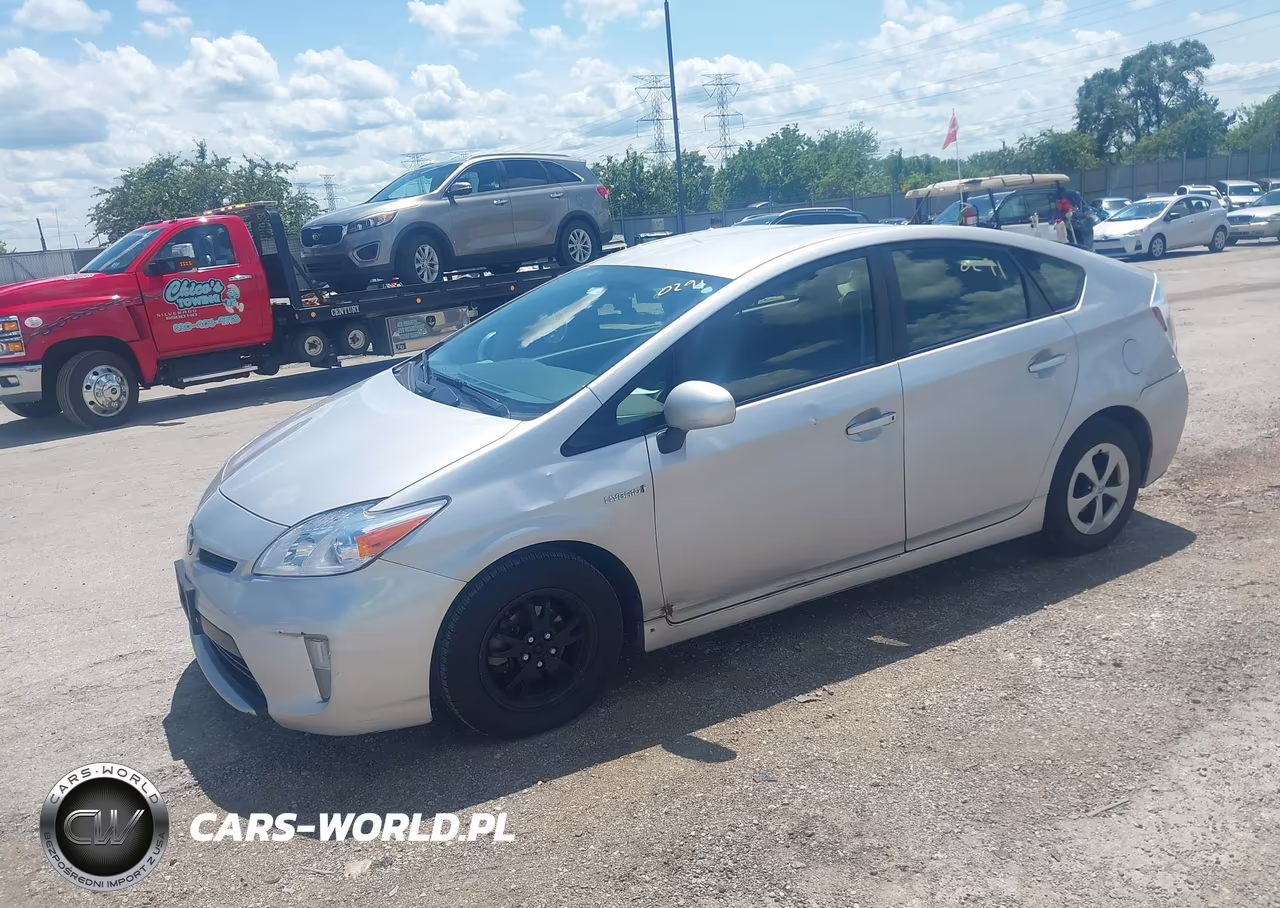2015 Toyota Prius Two VIN:JTDKN3DU8F1882143 - 2