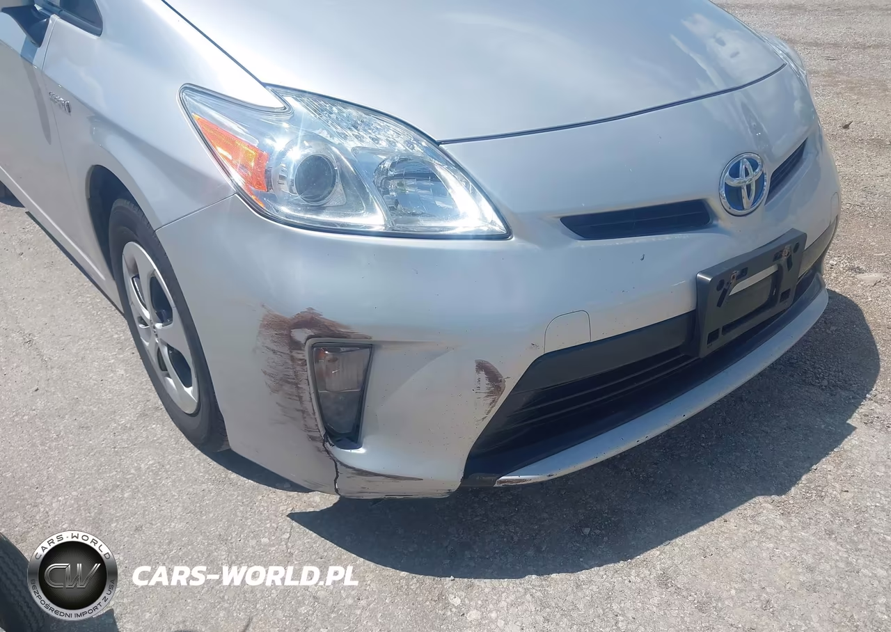 2015 Toyota Prius Two VIN:JTDKN3DU8F1882143 - 6