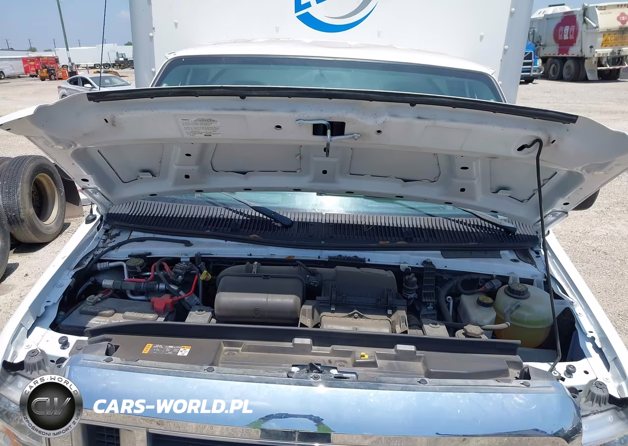 2022 Ford E-Series Cutaway VIN:1FDWE3FKXNDC02359 - 9