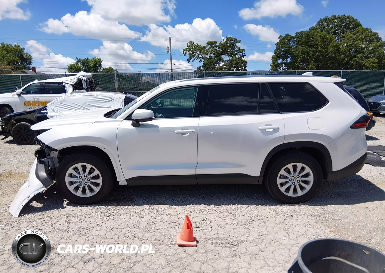 2026 Toyota Grand Highlander Xle VIN:5TDAAAB50TS108197 - 15